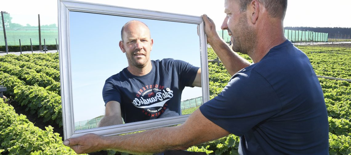 Robert-de-Groot-in-de-spiegel-greenport-duin-en-bollenstreek