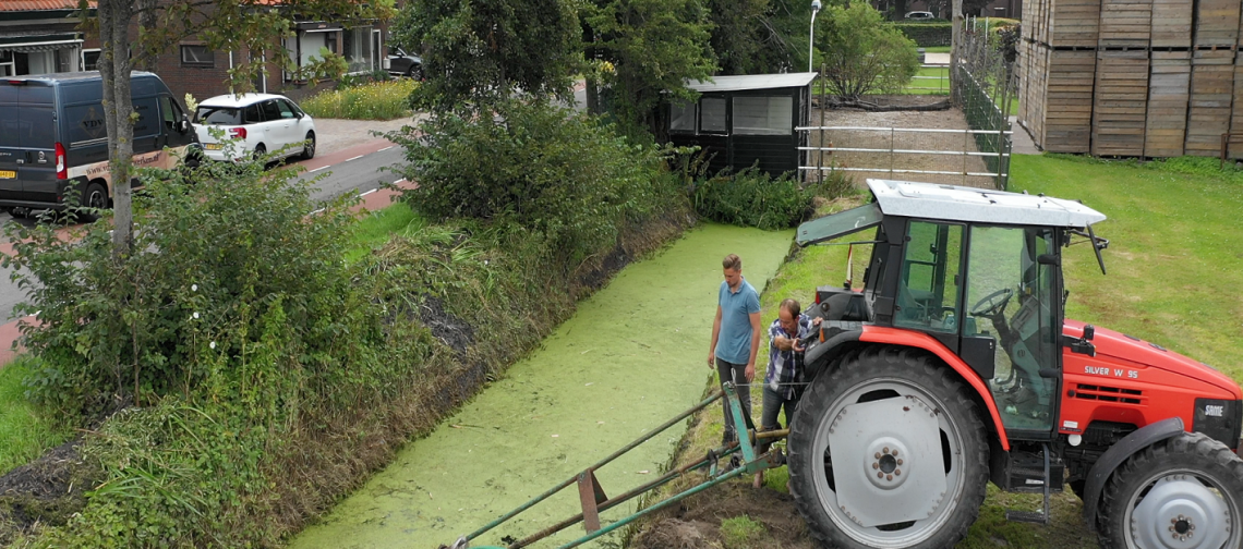 sloot-inunderen-Bollenjongens-greenport-duin-en-bollenstreek